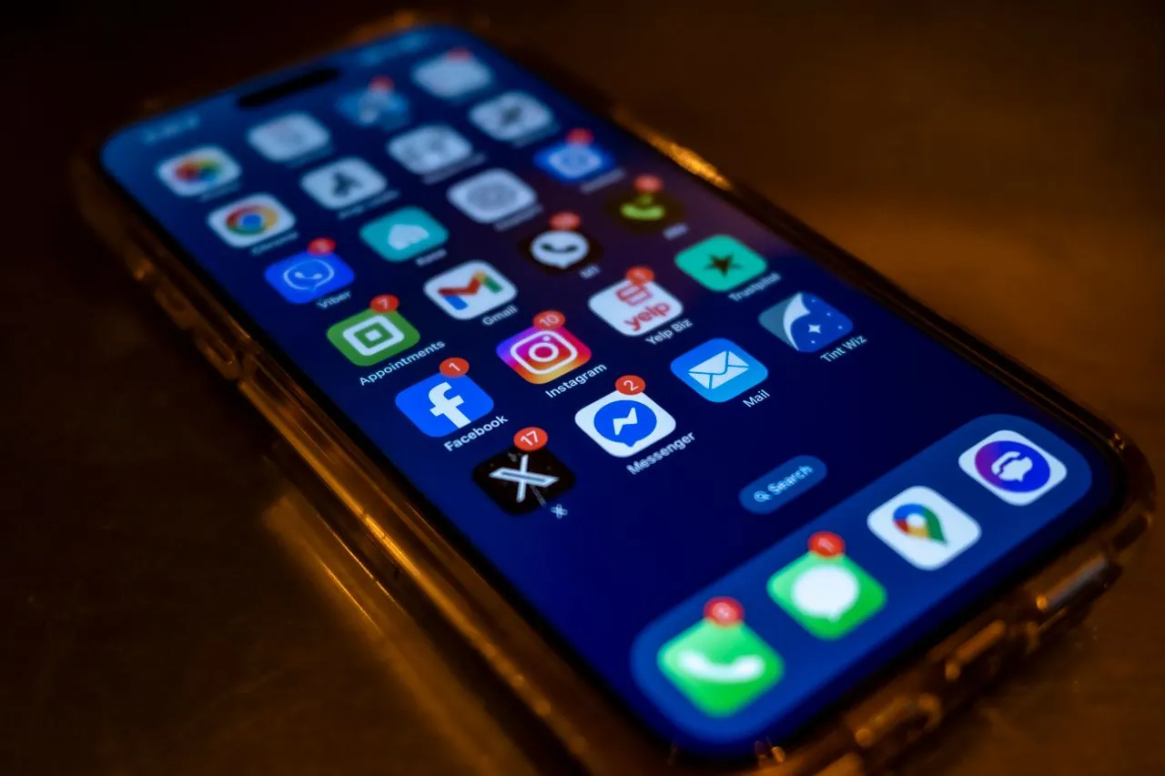 Trả lời tin nhắn tự động trên Android bằng Gemini và API gốc