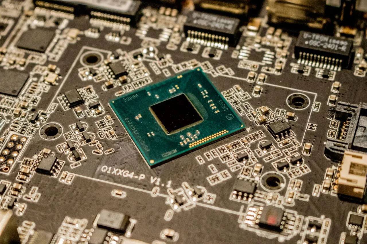 Microsoft's Maia 300 Targets 40% More Tokens Per Megawatt