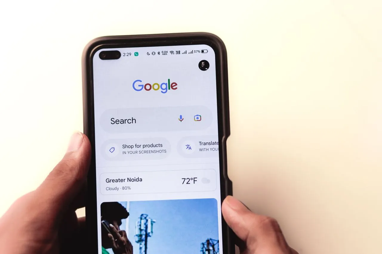 A 400MB Model Ran a Browser Agent on a 2017 Galaxy Note 8