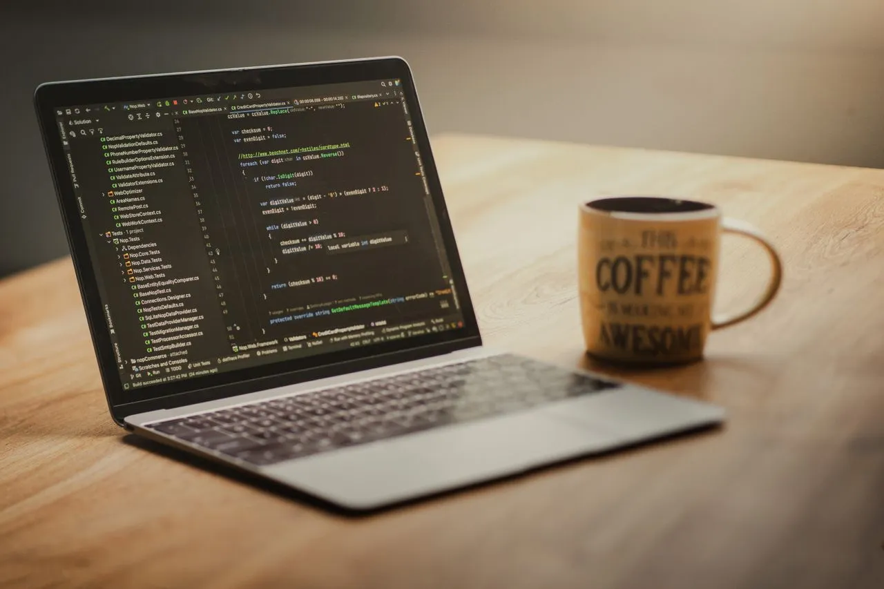 Dựng MCP server Python 20 dòng cho API nội bộ của bạn